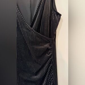 Viereck Elegant Black Striped Midi Dress